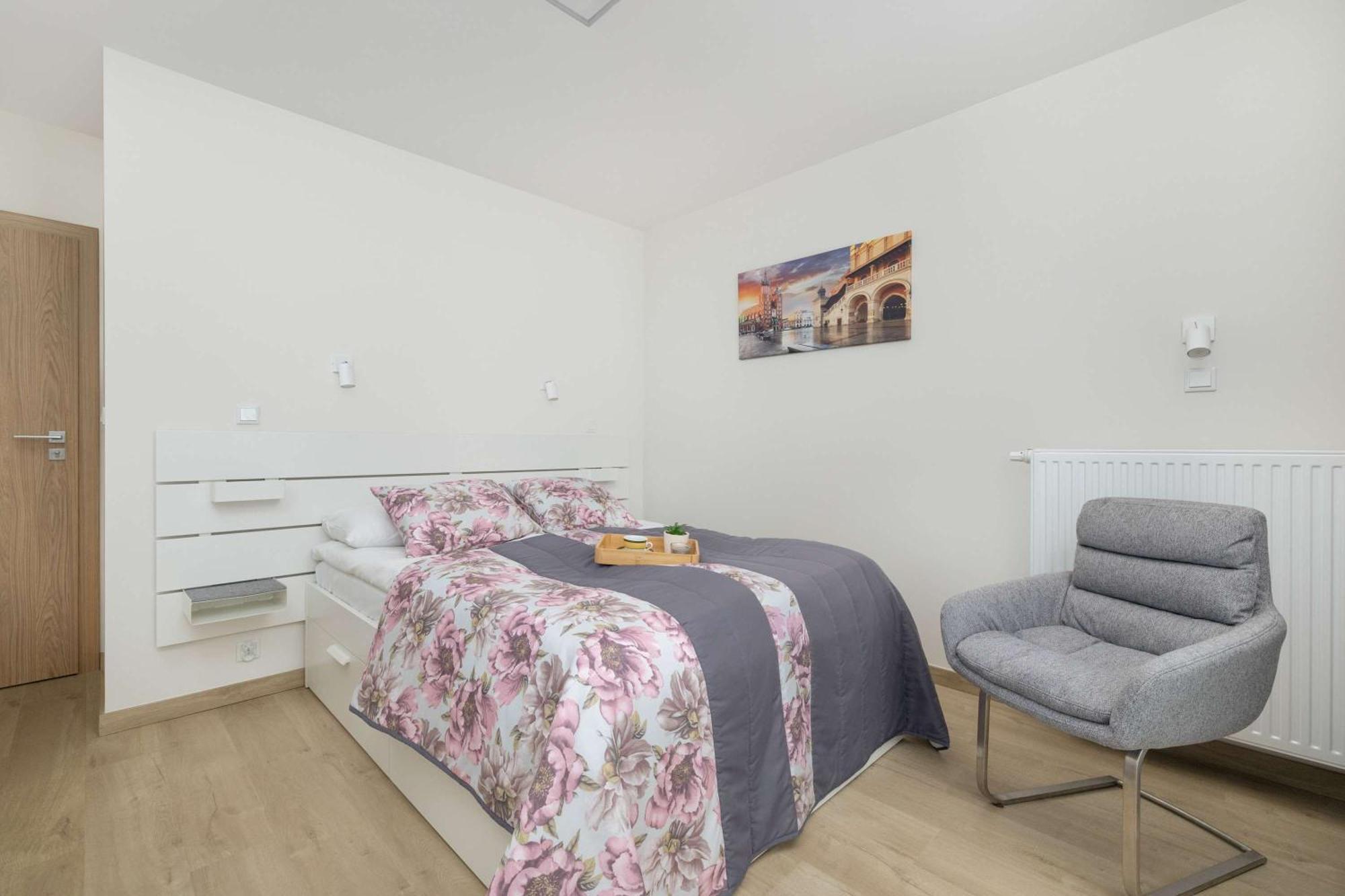 Cozy Apartments Laszkiewicza With Parking By Noclegi Renters Krakow Luaran gambar
