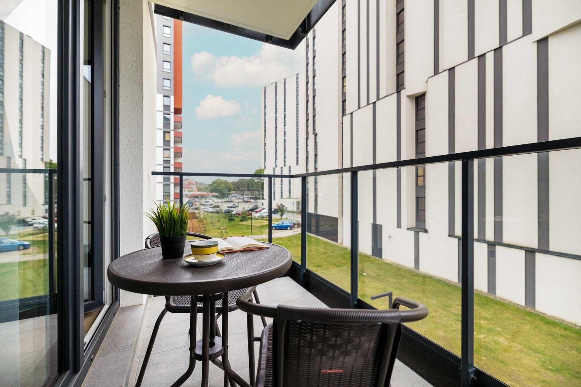 Cozy Apartments Laszkiewicza With Parking By Noclegi Renters Krakow Luaran gambar