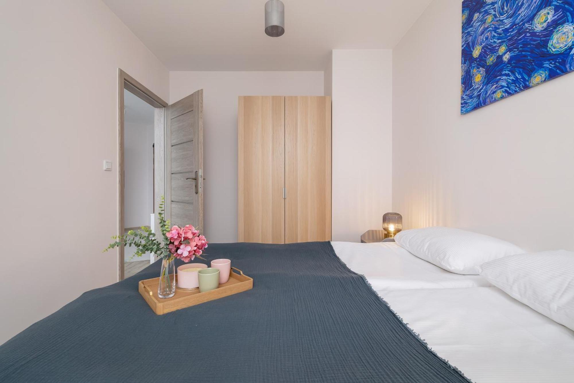 Cozy Apartments Laszkiewicza With Parking By Noclegi Renters Krakow Luaran gambar